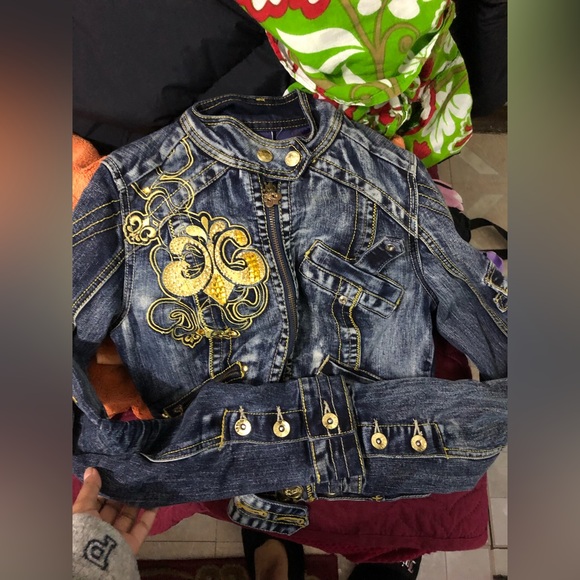 Dereon Jackets & Blazers - Dereon Jean Jacket